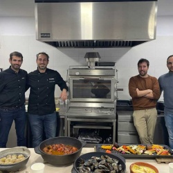 Cuptor pentru steak pe cărbuni cu suport, hotă și grill Pira 80 XXL Silver ED - Img 8