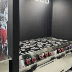 Mașină de gătit pe gaz cu 4 focuri și cuptor electric, aragaz profesional, Desco Italia - Img 5