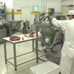 Mașină de tocat carne cu malaxor C/E 902 - Img 5