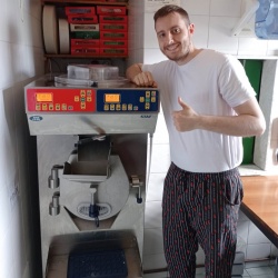 Mașină multifuncțională 3 în 1 pentru producția de înghețată, procesare creme la cald și pasteurizare RHS15/60AW - Img 9