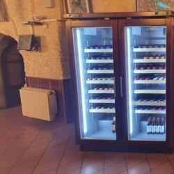 Vitrină frigorifică pentru vin 350 litri, Infrico - Img 5