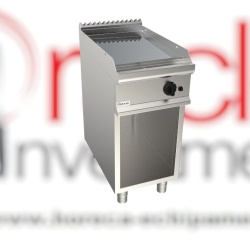 Fry top grill pe gaz cu suprafață netedă cromată, Casta