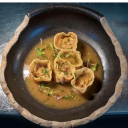 Farfurie neagră de paste/salată Fine Dining 24x6.5 cm, set de 4 bucăți, Sucro PuraSangre - Img 9