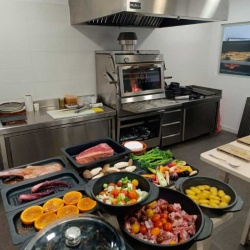 Cuptor pentru steak pe cărbuni cu suport, hotă și grill Pira 80 XXL Silver ED - Img 6