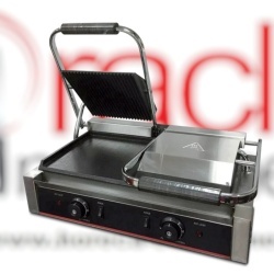 Toaster dublu cu mecanism prin apăsare pe plăci striate