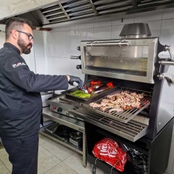 Cuptor pentru Steak pe cărbuni, deschidere verticaă, Pira 80 LUX ED - Img 5