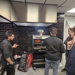 Cuptor pentru Steak pe cărbuni, deschidere verticaă, Pira 80 Lux SD - Img 3