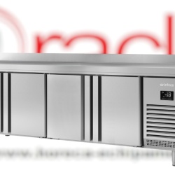 Masă frigorifică cu 4 uși și rebord, 2450x700 mm Infrico