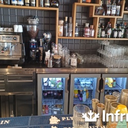 Vitrină frigorifică bar cu 1 ușă Infrico Spania - Img 2