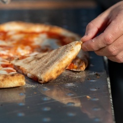 Cuptor pe gaz tip tunel cu bandă samotă, 1000 covrigi sau 120 pizza /oră, ItalForni Italia - Img 10