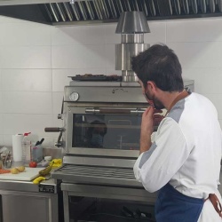 Cuptor pentru Steak pe cărbuni, deschidere verticală, Pira 80 Silver ED - Img 5