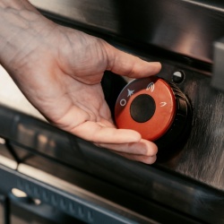 Grill dublu electric cu placă netedă și dulap deschis, Desco Italia - Img 4