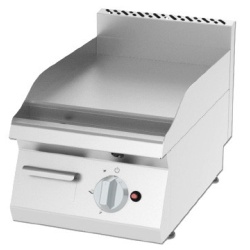 Grill pe gaz cu placa neteda