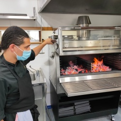 Cuptor pentru Steak pe cărbuni, deschidere verticală, Pira 120 ED - Img 5