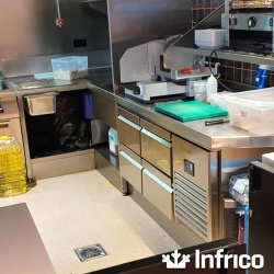 Masă frigorifică cu 2 uși 1468x600x850 mm, 250 L, Infrico Spania - Img 6
