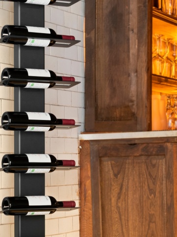 VIRGO – Suport pentru sticle de vin Italia 286,00 €--495,00 € Culoare Gri antracit, Rugină, Nisip Raft Dublu, C înclinat, Conectat înclinat, Plat Tip de coloană Normal, iluminat