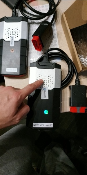 Tester auto multimarca in Limba Romana, detine Bluetooth 3.0 model 2023, transmisie USB/Wireless - Img 3