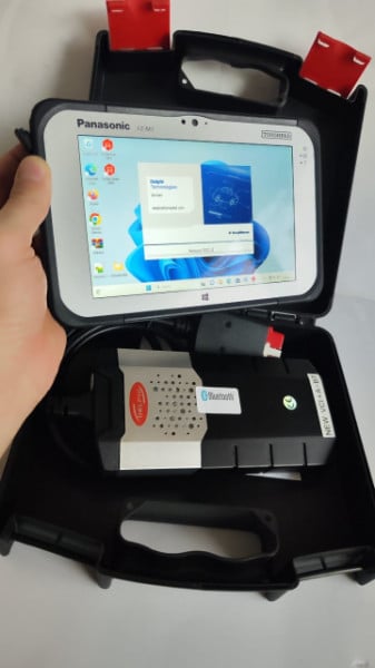 Kit Tester Auto Profesional Multimarca Turisme & Camioane + Tableta Panasonic 4GB/128GB SSD in limba Romana, bluetooth 5.0, full activat diagnoza, programari, functii speciale Service Auto