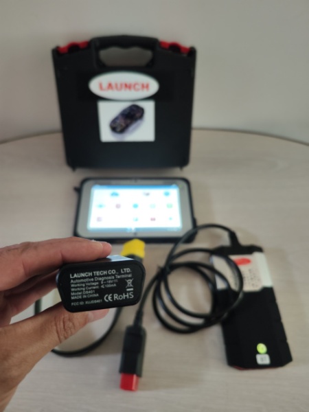NOU !!! Tester Auto Turisme+ Camioane Launch/Delphi Bluetooth DUAL-BOOT (Optiune) + Tableta PANASONIC Touchscreen FZM1, 4/128GB SSD, Intel I5 Generatia 5.01, Antisoc, Rezistenta la Praf, Ploaie - Img 7