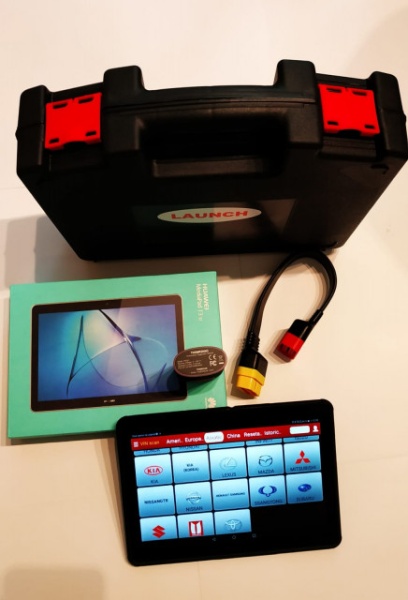 Promotie ! Noua Interfata auto Launch X431 EasyDiag T4.0 Android Bluetooth Launch x431 PRO4s cu tableta Android 9/10 Inch, Husa Thoughbook, optional HaynesPro Launch Professional Database X431 - Img 6