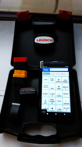NOU ! Kit Interfata auto Launch Easydiag PRO4M + Tableta Android Auto + Prelungitor Obd2 + Geanta de Transport, HayneXPro Launch X431 - Img 4