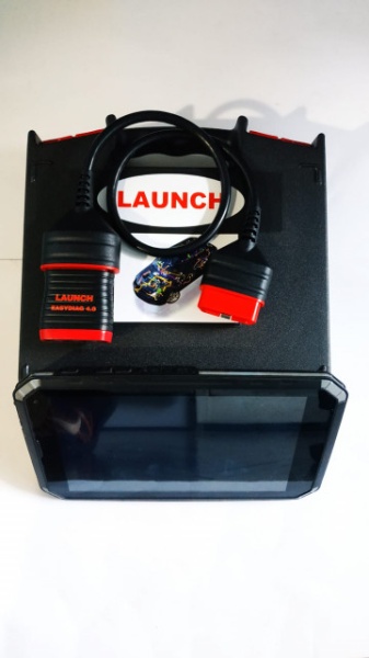 Promotie !! Kit Launch Easydiag 4.0 cu Tableta Militara Metalica 3/32GB Diagonala 20.4 CM - Img 2