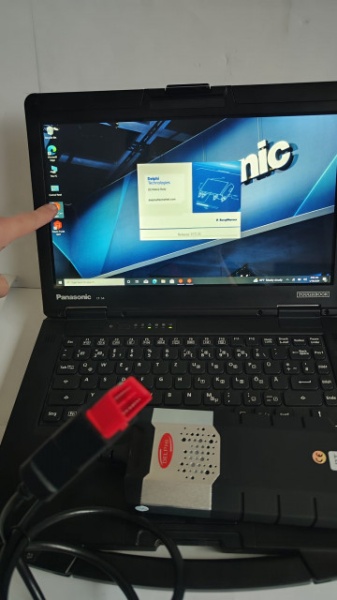 Kit Tester Auto Profesional Multimarca Turisme &amp; Camioane in limba Romana cu Laptop militar Panasonic Cf54, bluetooth 5.0, full activat diagnoza, programari, functii speciale - Img 2