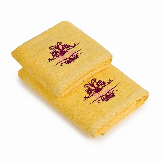 Set 2 Prosoape baie Brodate Alb cu broderie color, Nume Nicoleta