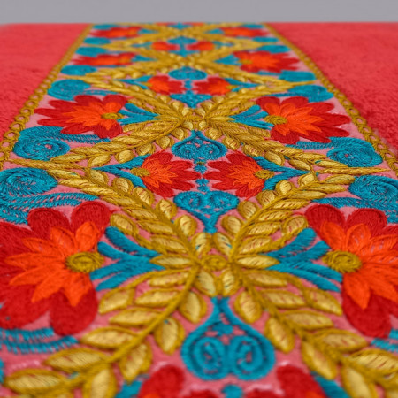 Prosop baie brodat, Bordura Florala, bumbac 100%, Color , 70x140cm - 600gr/mp - Img 5