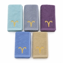 Set 5 prosoape de mâini și bucătărie cu broderie Berbec 30 × 50 cm, 400 g/m²