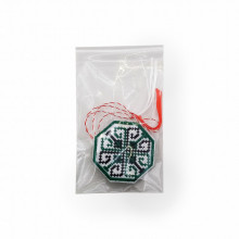 Martisor Brodat cu motiv traditional