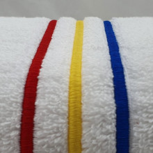 Set 2 Prosoape baie Brodate Alb cu broderie color, Model Tricolor, bumbac 100%