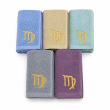 Set 5 prosoape de mâini și bucătărie cu broderie Fecioara 30 × 50 cm, 400 g/m² - Img 2