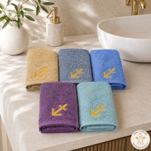 Set 5 prosoape de mâini și bucătărie cu broderie Sagetator 30 × 50 cm, 400 g/m² - Img 3