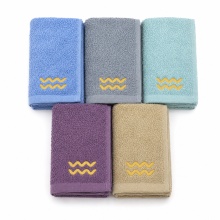 Set 5 prosoape de mâini și bucătărie cu broderie Varsator 30 × 50 cm, 400 g/m² - Img 5