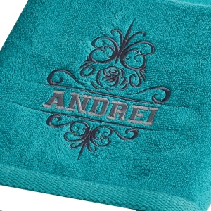 Set 2 Prosoape baie Brodate Alb/Colorat cu broderie color Model Diana, Nume, bumbac 100% - Img 3
