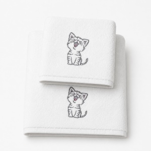 Set 2 prosoape de baie brodate Pisicuță, alb, 680 g/m², 100% bumbac, 50×90 și 70×140 cm