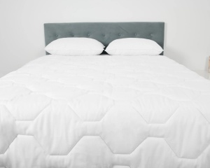 Pilota de iarnă Hotel Supplier – Disponibilă în 3 mărimi (150×200, 180×200, 220×200 cm)