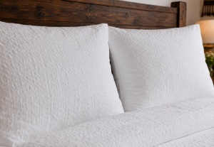 Set 10 lenjerii matrimoniale Crepon, 100% bumbac, 125 g/m², fără călcare, alb - Img 2