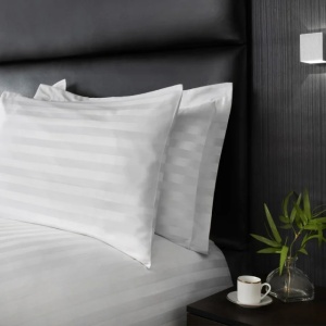 OFERTA 10 Lenjerii Duble DAMASC HOTELIER - dunga 2,7 cm+ 20 Fete de perna 50x70cm -GRATUIT - Img 3