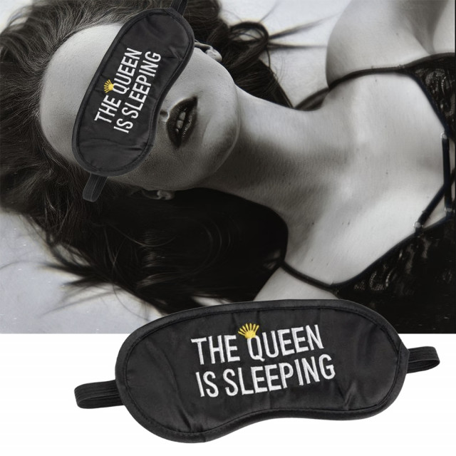 Masca pentru dormit sau calatorie, The queen is sleeping, 20 cm - 1 | YEO