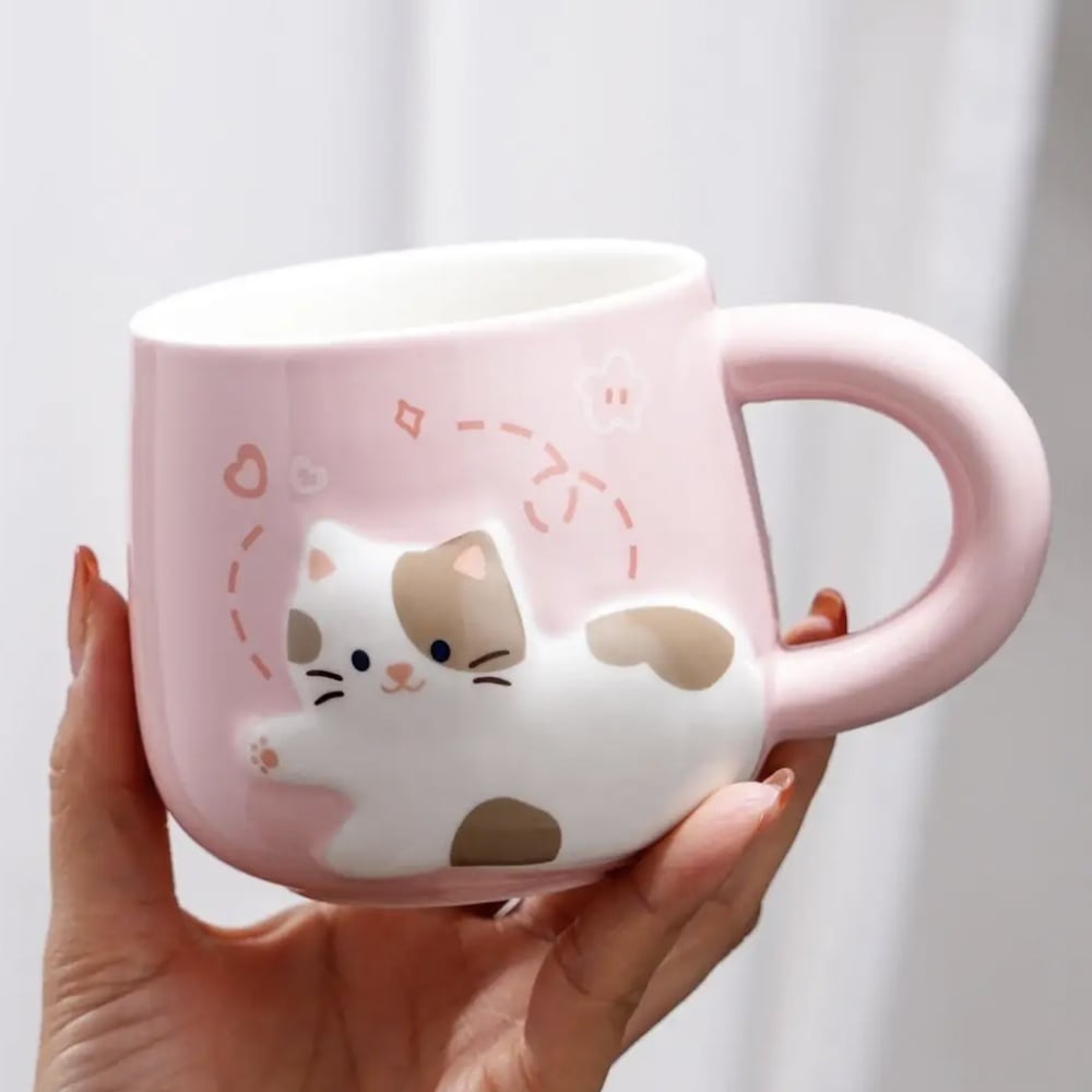 Cana cu capac din ceramica si lingurita Pufo Happy Kitty pentru cafea sau ceai, 350 ml, roz - 1 | YEO