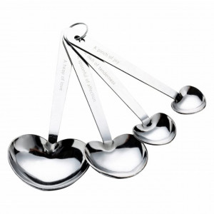 Set 4 linguri metalice pentru masurat ingrediente si condimente, in forma de inima, Pufo Heart Measure, argintiu
