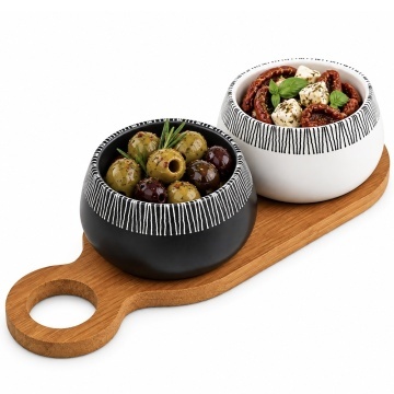 Set 2 boluri din ceramica cu tava din lemn de bambus– set servire aperitive, masline, nuci si gustari, 27.5 x 10 cm