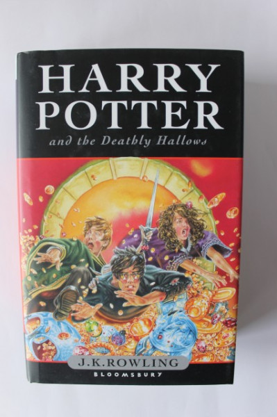 J. K. Rowling - Harry Potter and the Deathly Hallows (first edition, hardcover)