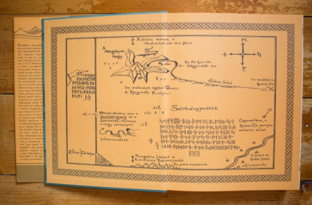 J.R.R. Tolkien - A Hobbit (editie hardcover) - Img 3
