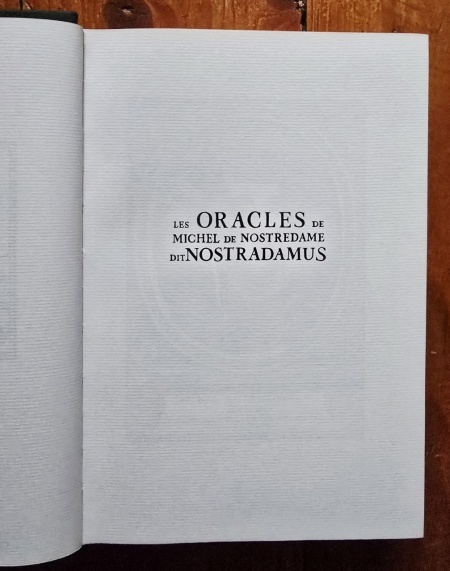 Nostradamus - Les Oracles de Michel de Nostredame dit Nostradamus (2 vol., editie hardcover, ”ne varietur”) - Img 4