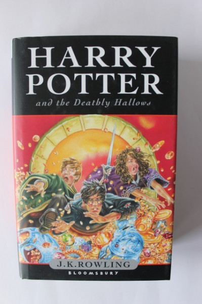 J. K. Rowling - Harry Potter and the Deathly Hallows (first edition, hardcover)