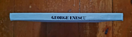 George Enescu. Omagiu cu prilejul aniversarii a 100 de ani de la nastere / Georges Enesco. Hommage a l`ocassion du centenaire de sa naissance (editie hardcover, bilingva, romano-franceza)