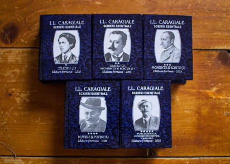 I. L. Caragiale - Scrieri esentiale (5 vol. in caseta speciala, format liliput, hardcover) - Img 3